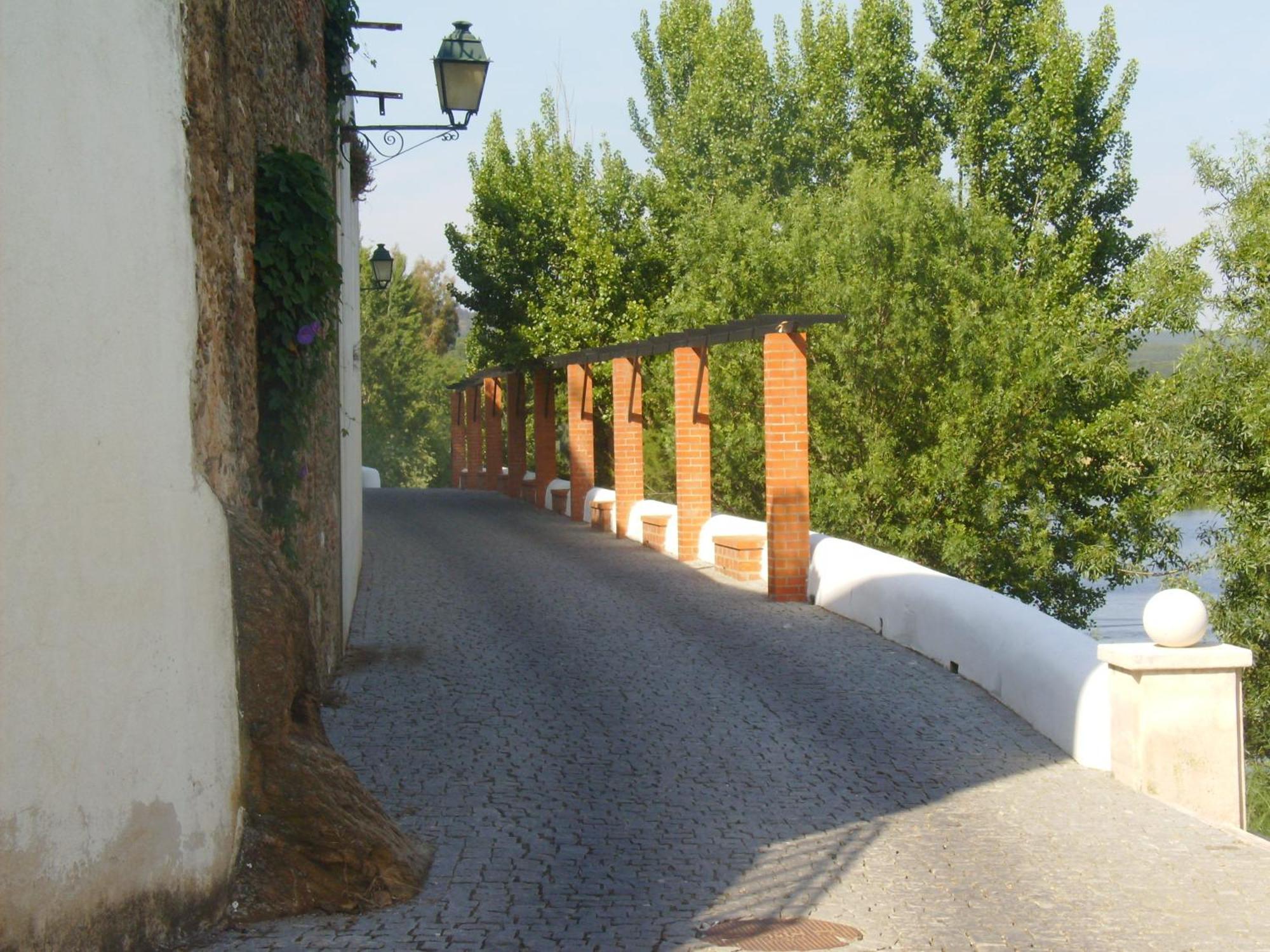 Casa Joao Chagas Guesthouse, Constancia Exterior photo